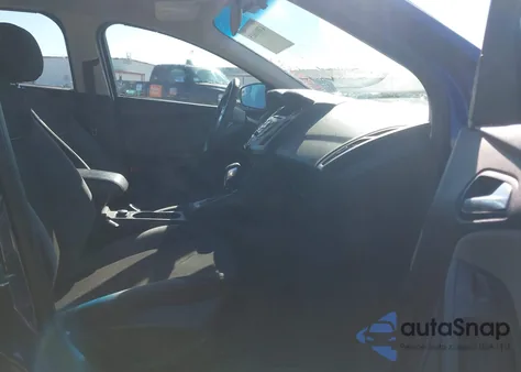 2012 Ford Focus Se из США, поврежденный, VIN 1FAHP3F21CL464335